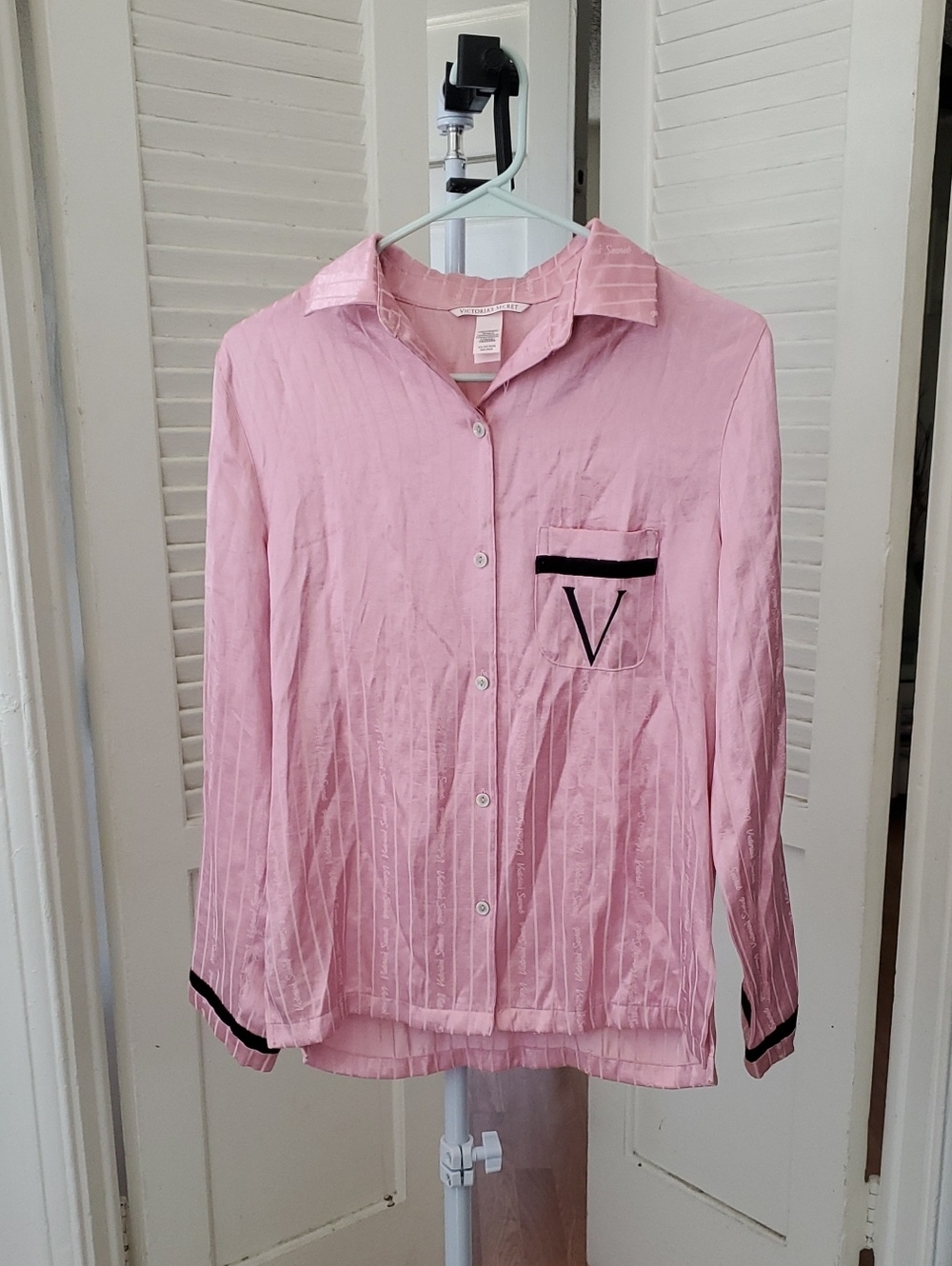 Victoria's Secret Pink Satin Striped Long Sleeve Pajama Top Size XS
